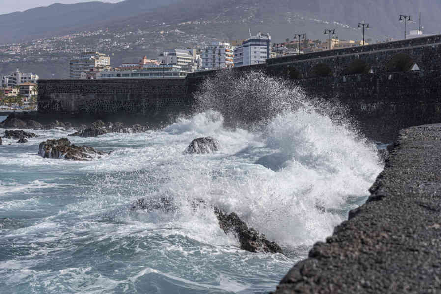 Tenerife 172 - Puerto de la Cruz - bateria de Santa Bárbara.jpg